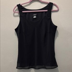 Black sleeveless tank Top